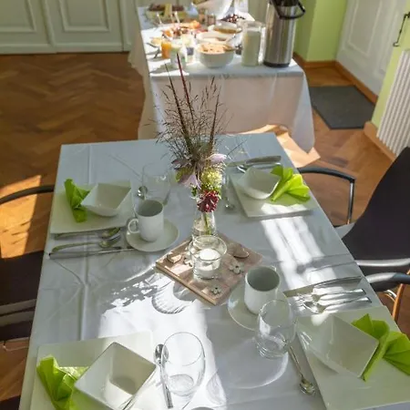 Ferienhaus Am Leizener Schloss Apartment Leizen