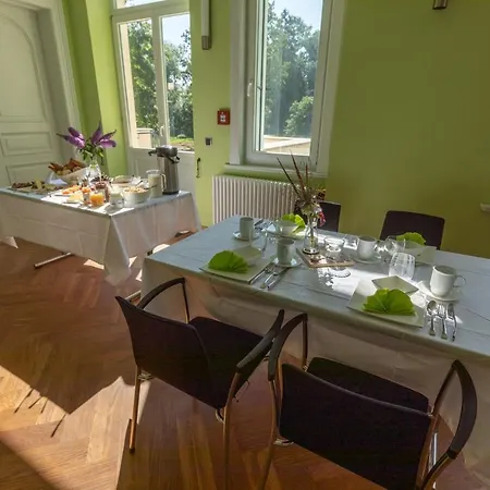 Ferienhaus Am Leizener Schloss Leizen