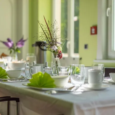 Ferienhaus Am Leizener Schloss Apartment Leizen